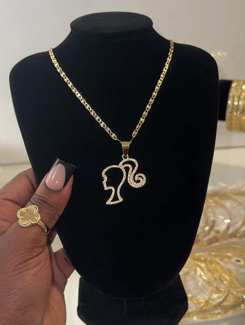 BARBIE NECKLACE