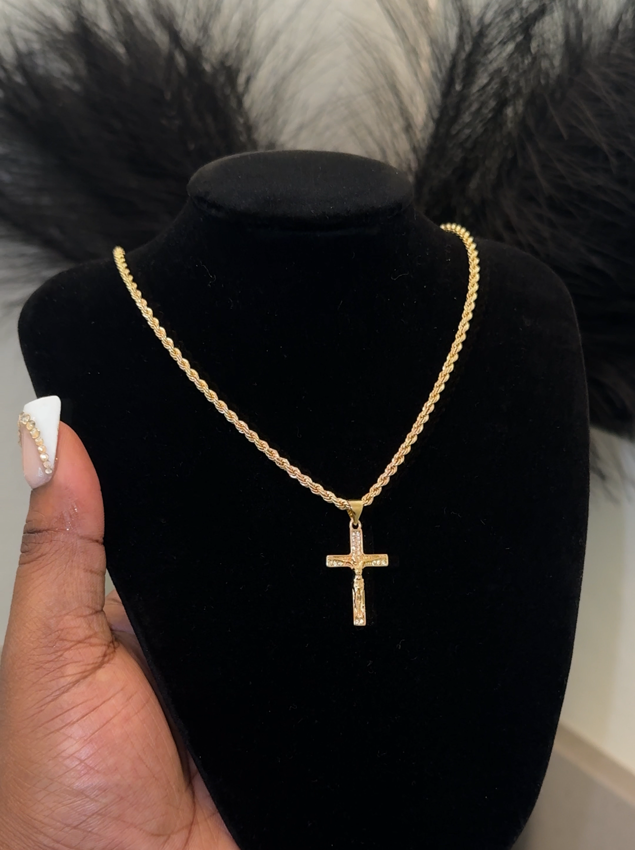 CHOSEN NECKLACE