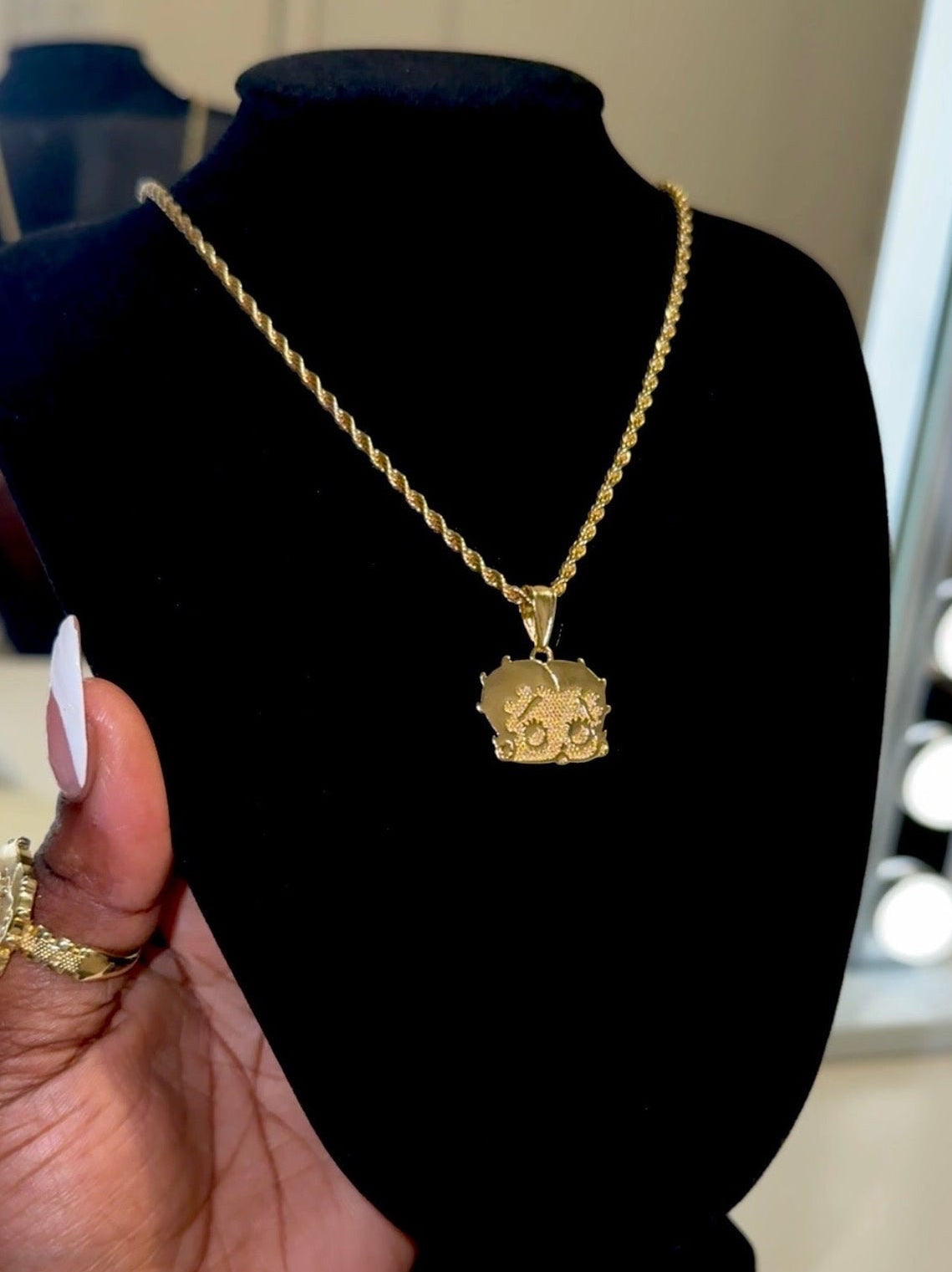 BETTY BOOP NECKLACE