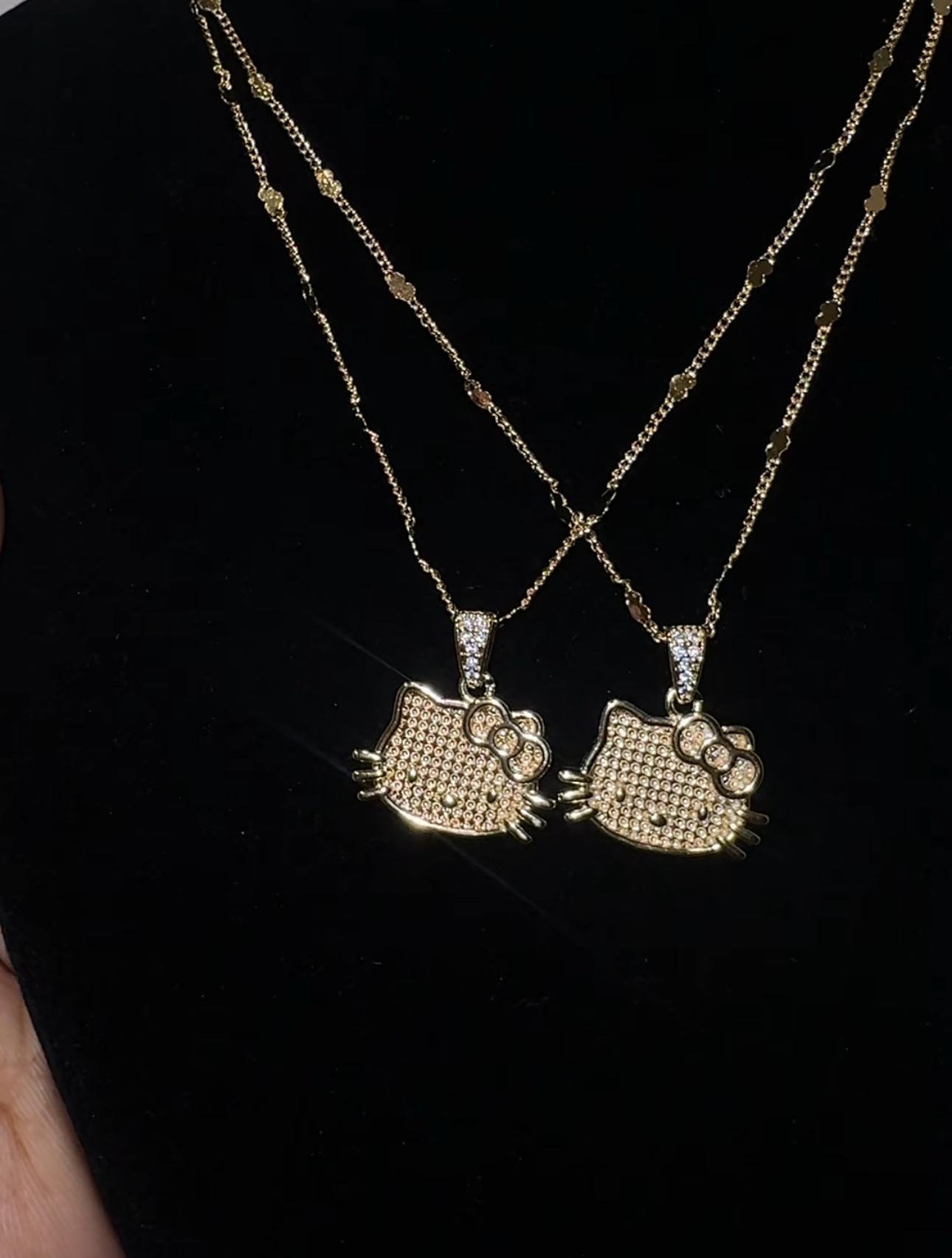 HK MINI FACE NECKLACE