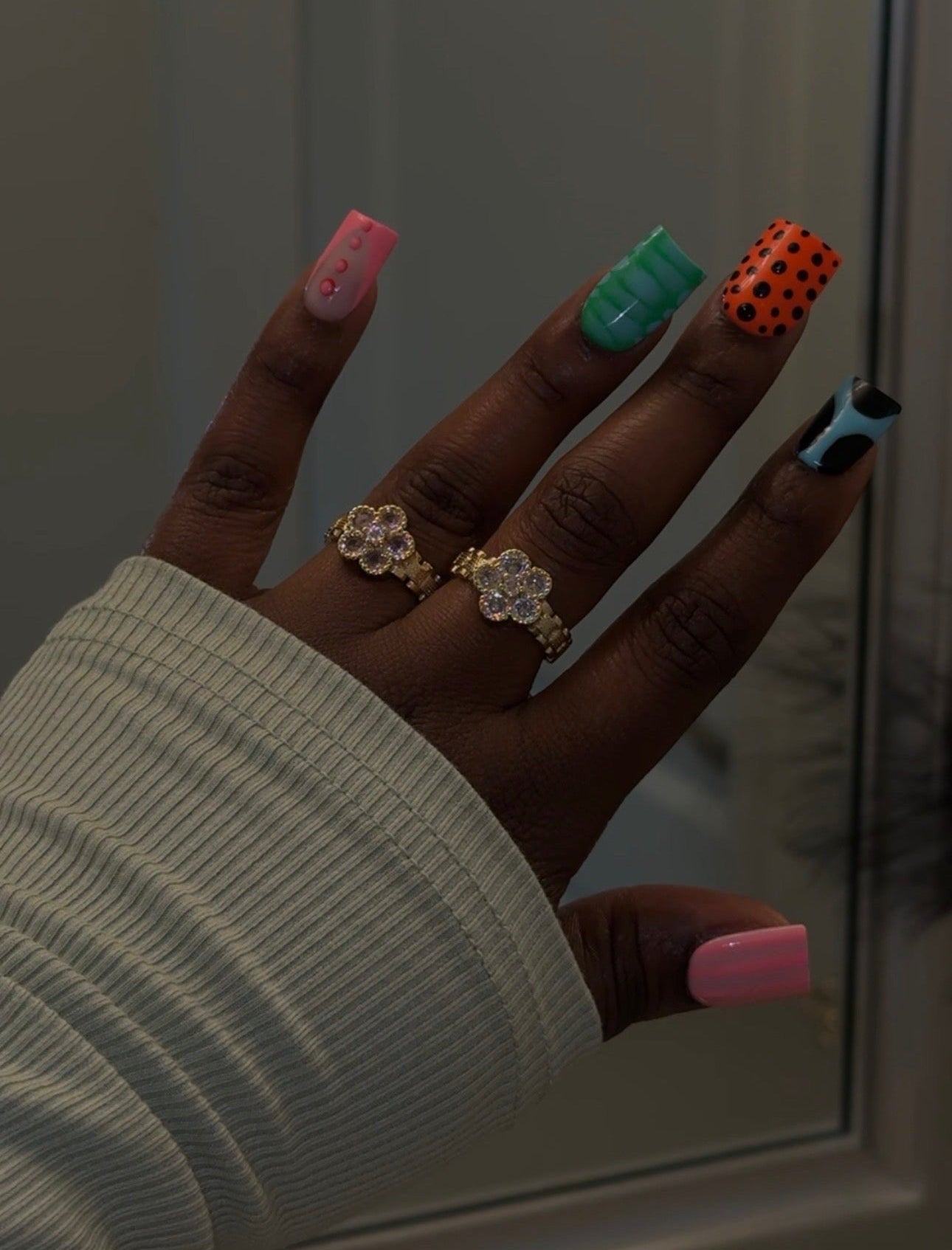 FLOWERS RING