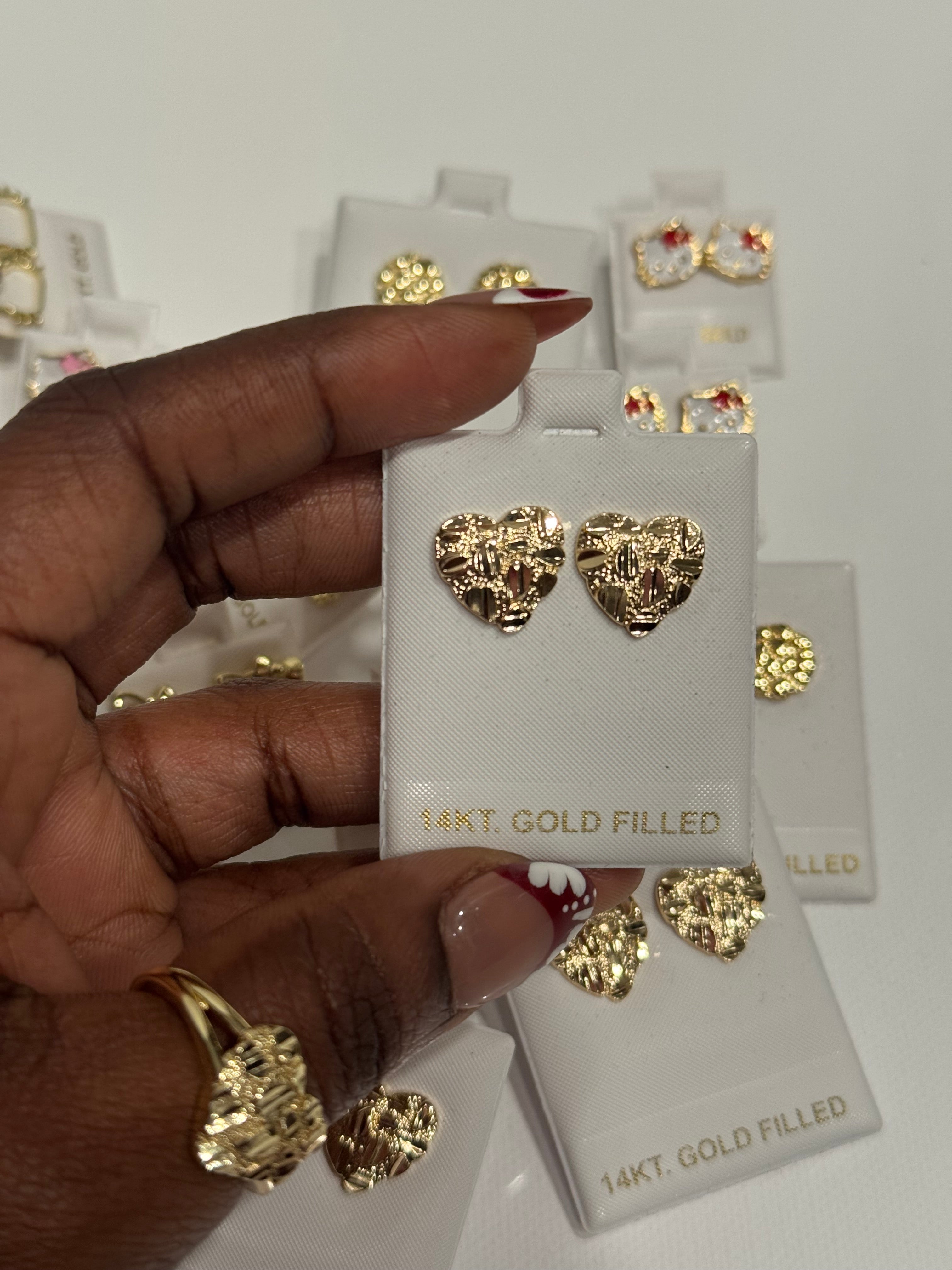 NUGGET HRT STUDS