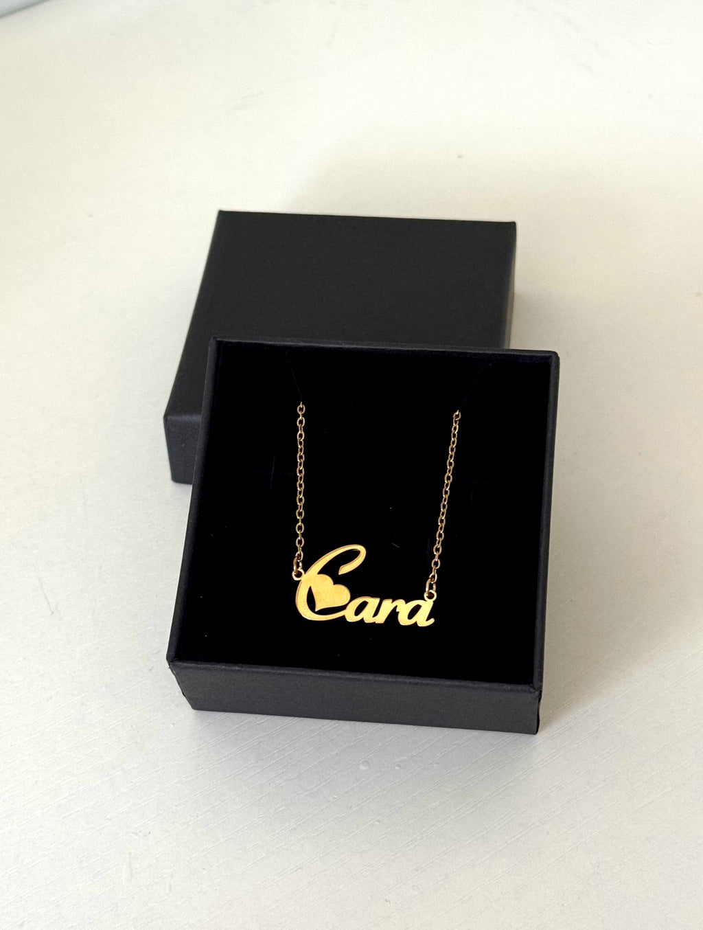 NAMEPLATE NECKLACE